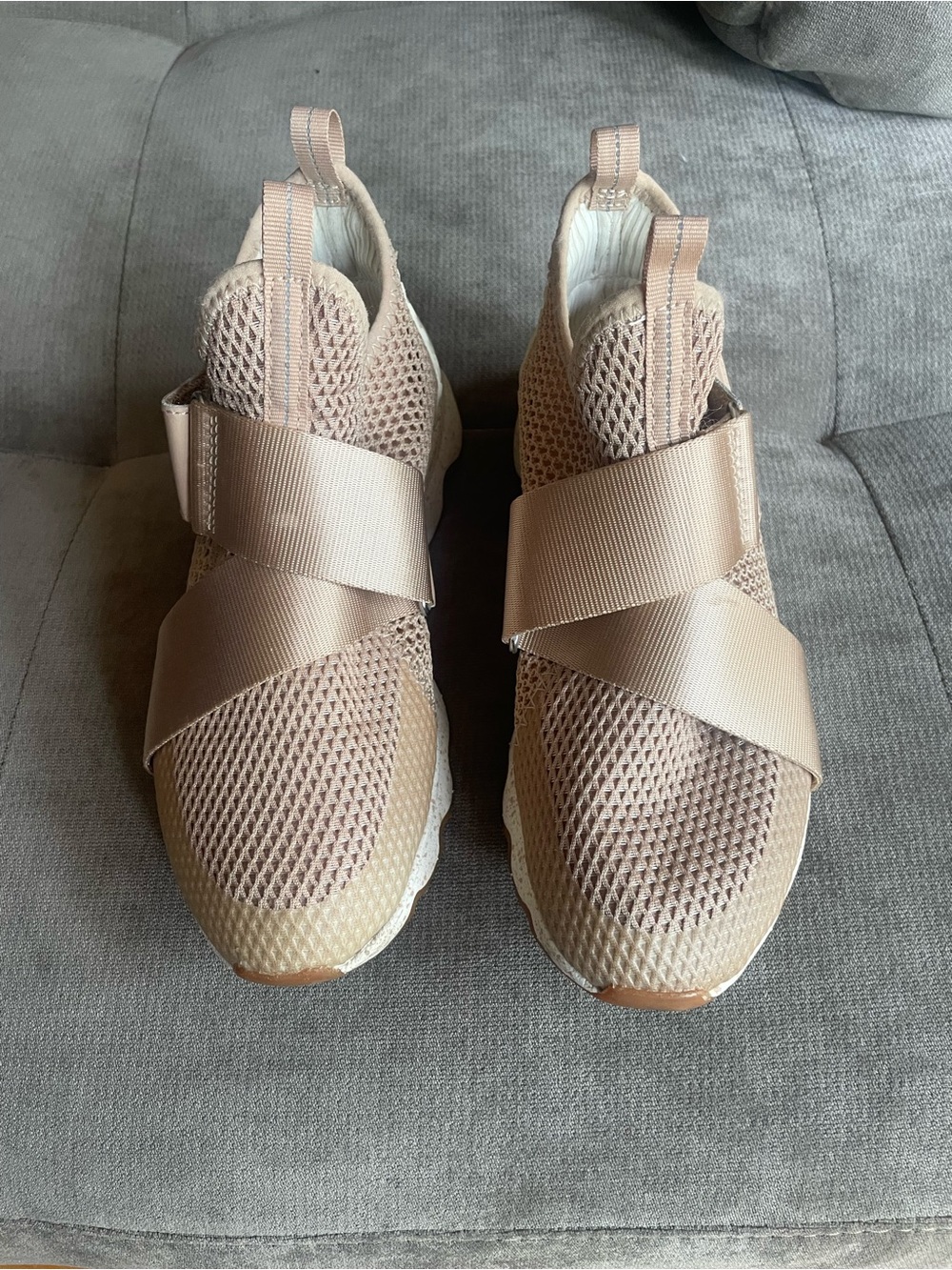 SOREL Women's Slip-On Athletic Sneakers in Blush/Tan Size 6